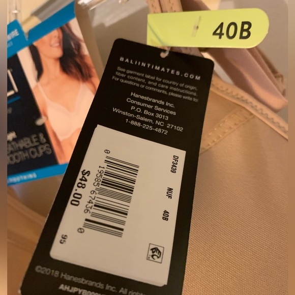 Bali Ultra Light Smoothing Underwire Bra. 40B. Light tan. - Picture 3 of 5